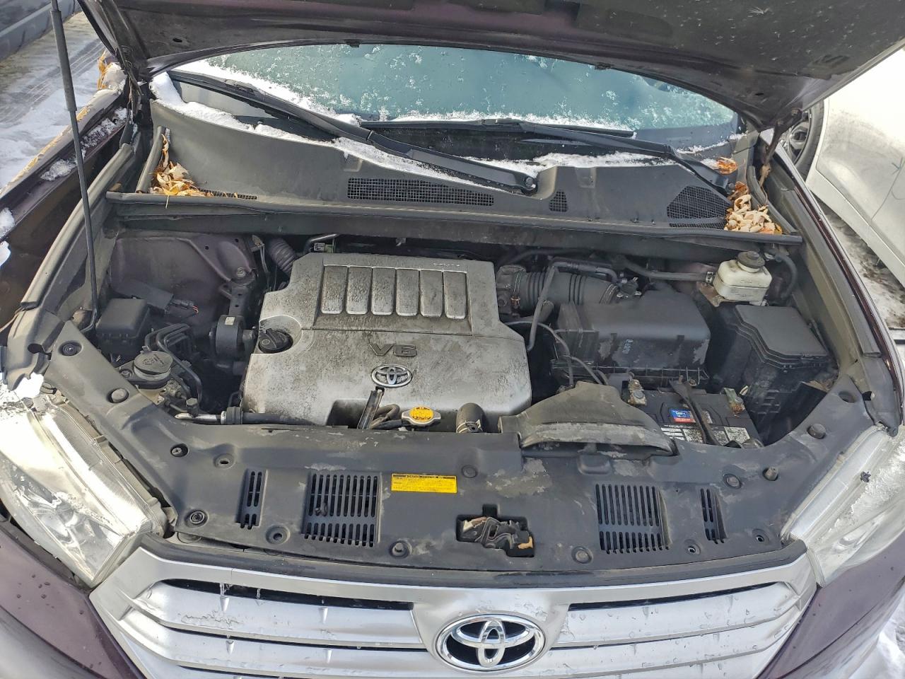 TOYOTA HIGHLANDER BASE