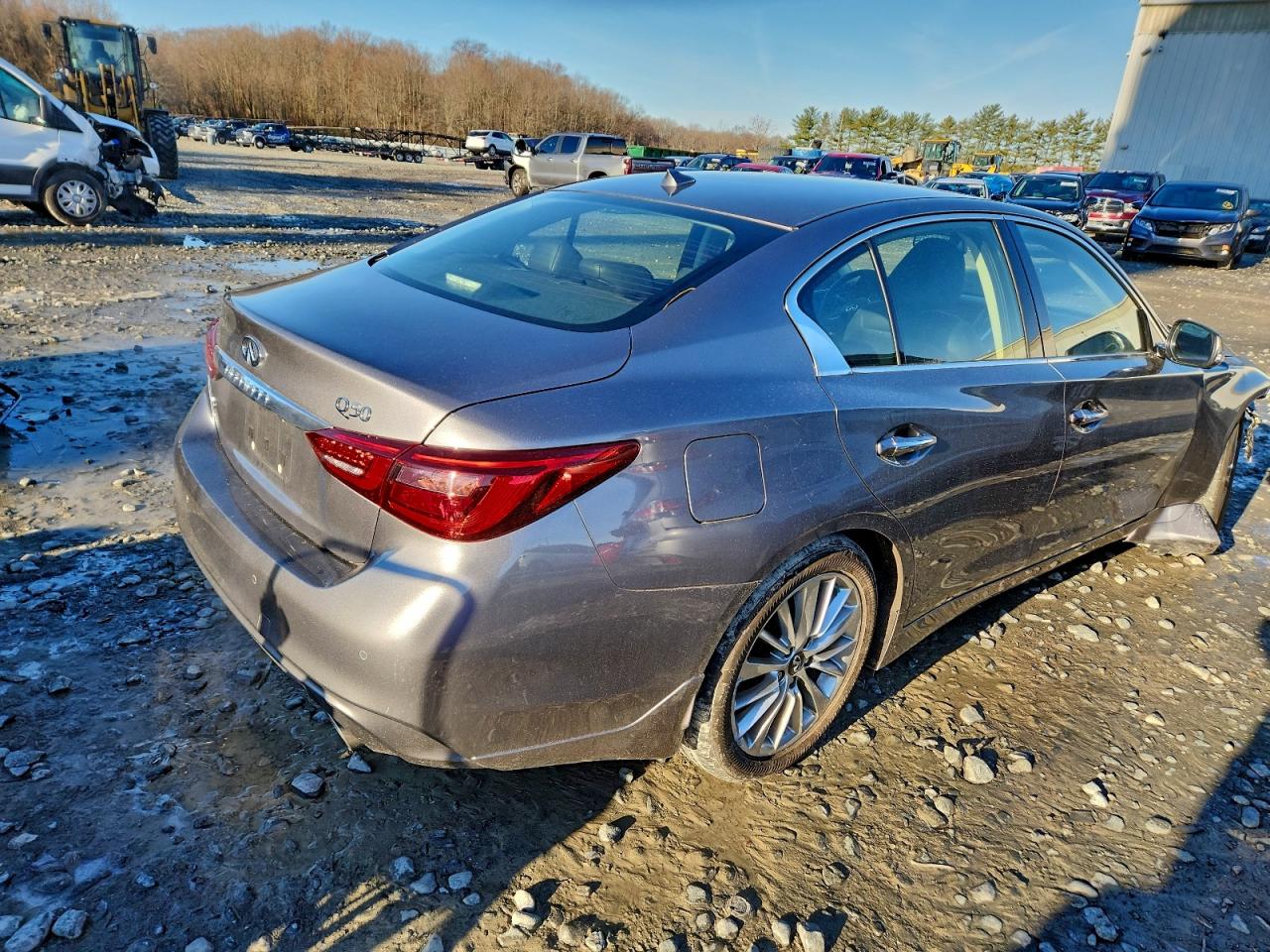 INFINITI Q50 LUXE