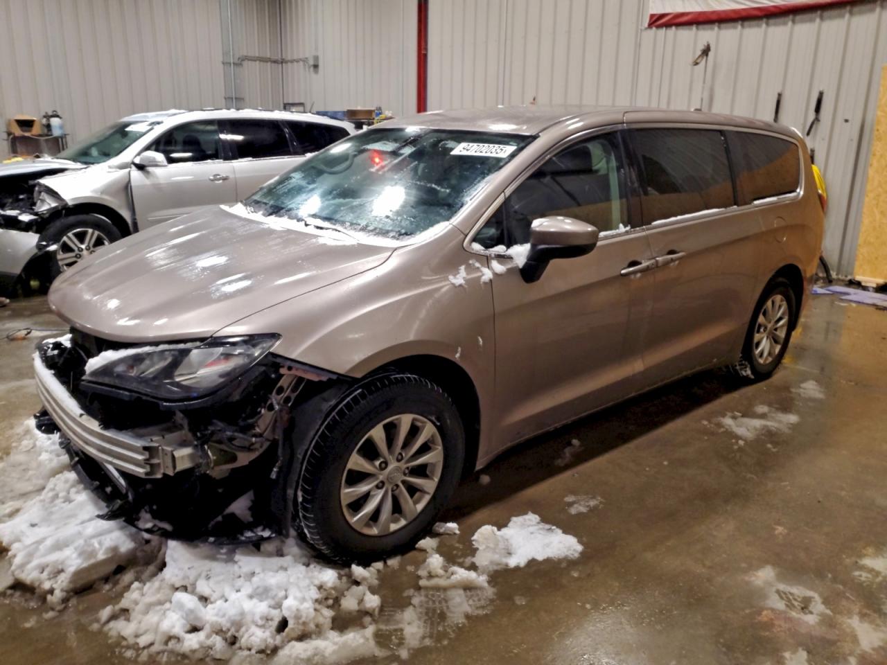 CHRYSLER PACIFICA TOURING