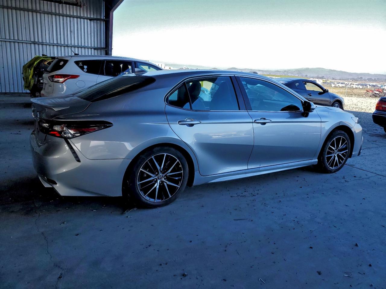 TOYOTA CAMRY SE NIGHT SHADE