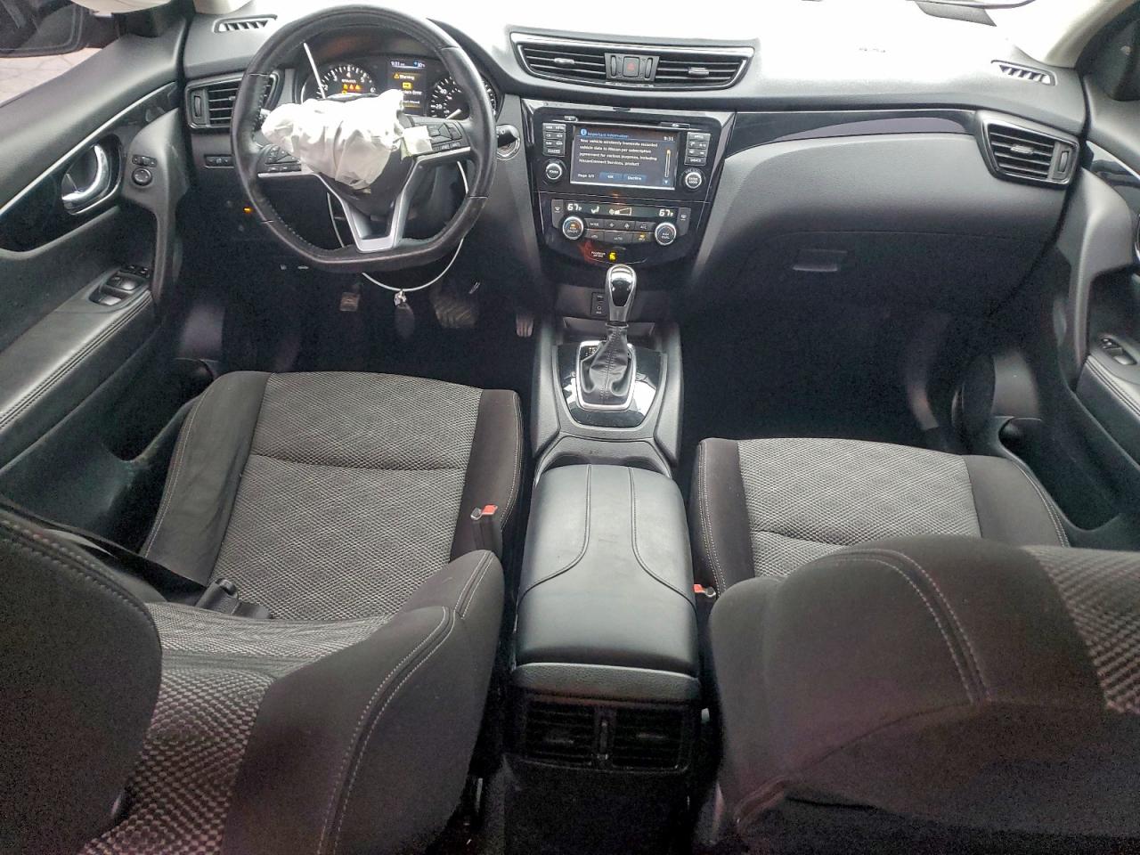 NISSAN ROGUE SPORT S