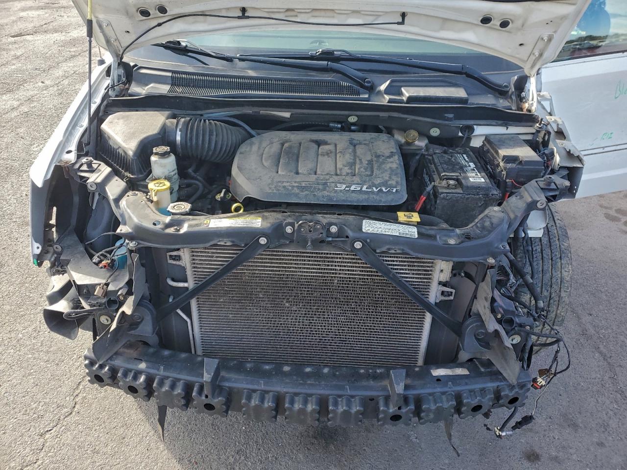 CHRYSLER TOWN & COUNTRY LIMITED