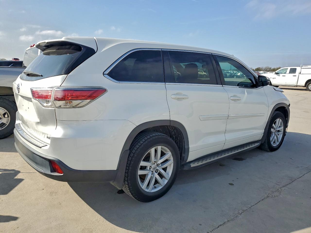 TOYOTA HIGHLANDER LE