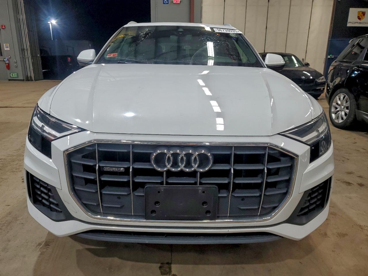 AUDI Q8 PREMIUM