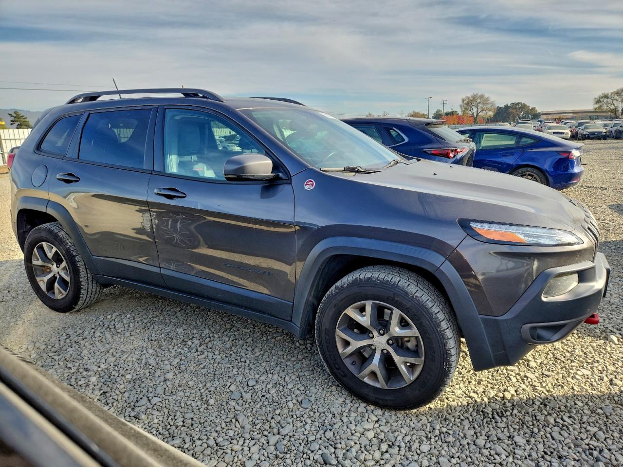 Lot #3317026109 2018 JEEP CHEROKEE T