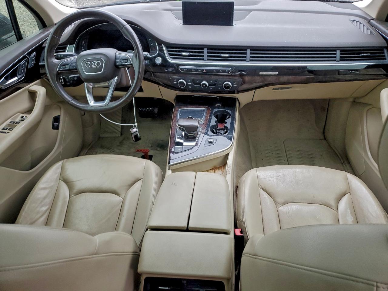 AUDI Q7 PREMIUM PLUS