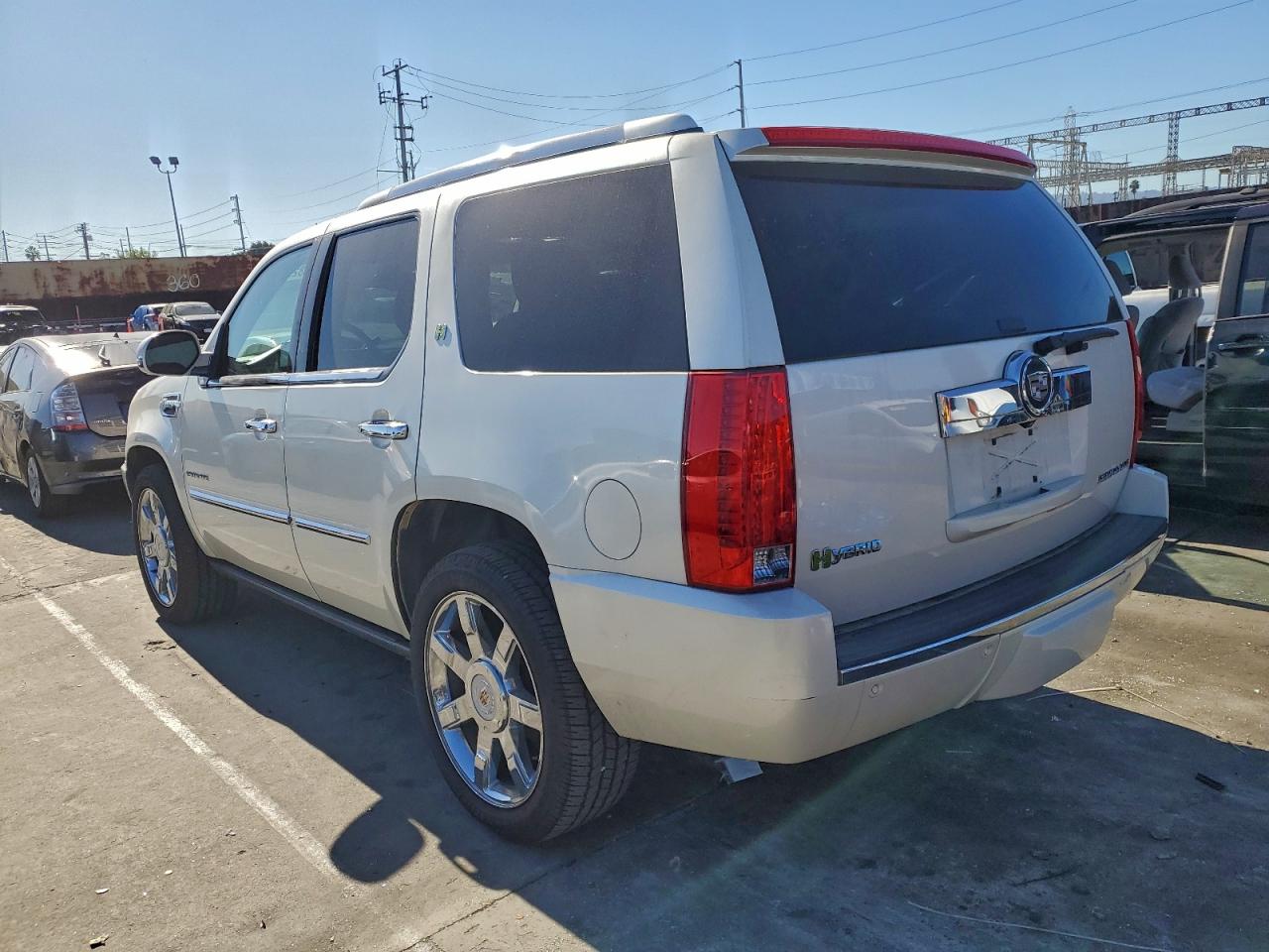 CADILLAC ESCALADE HYBRID