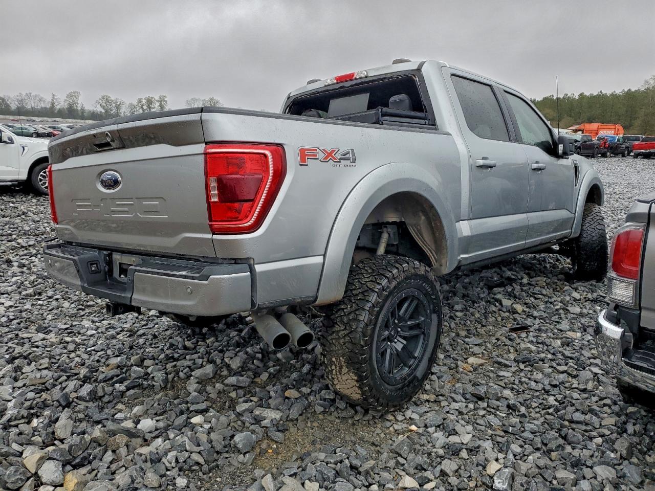 FORD F-150 SUPERCREW