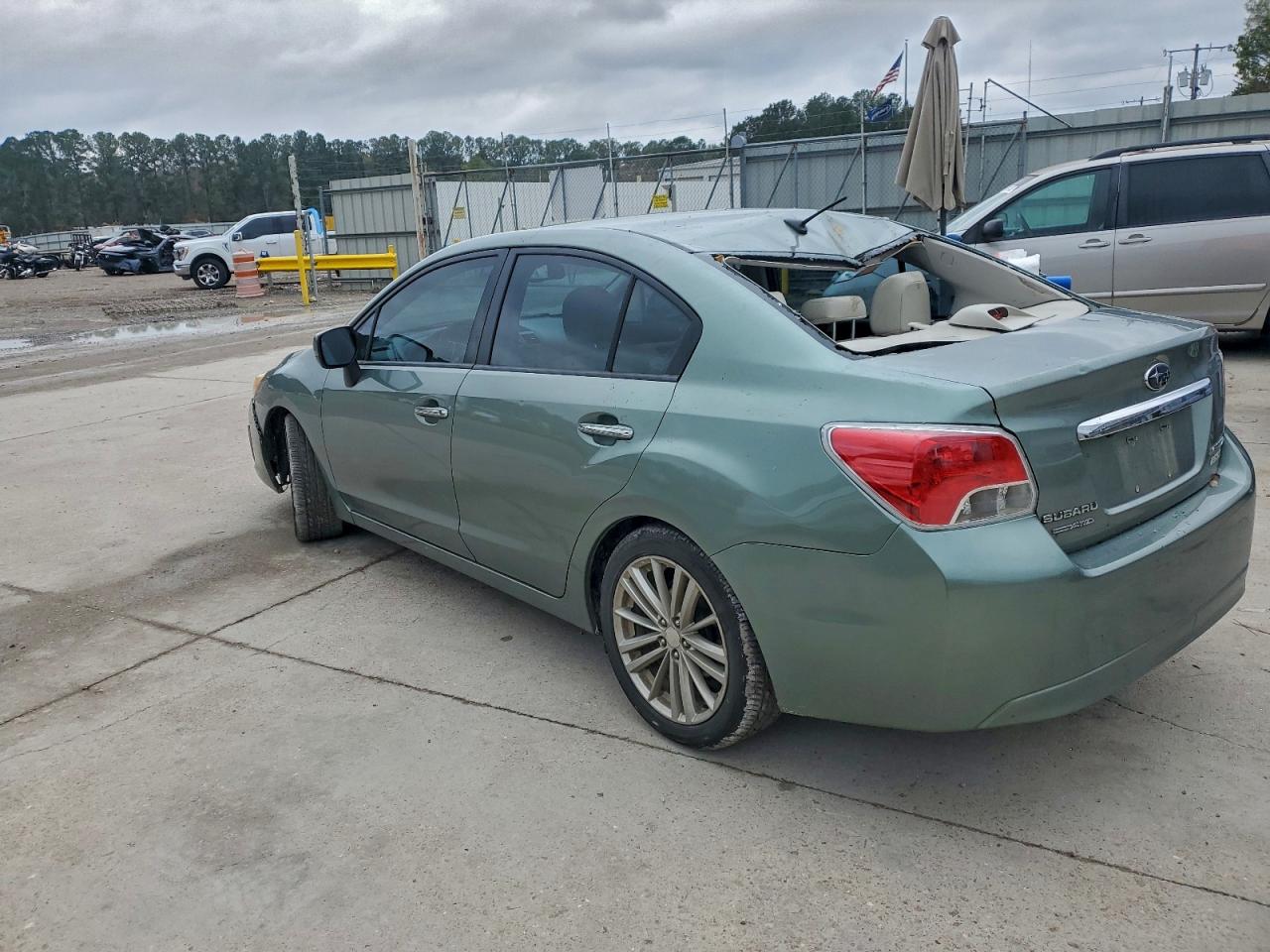 Lot #3310331954 2014 SUBARU IMPREZA LI
