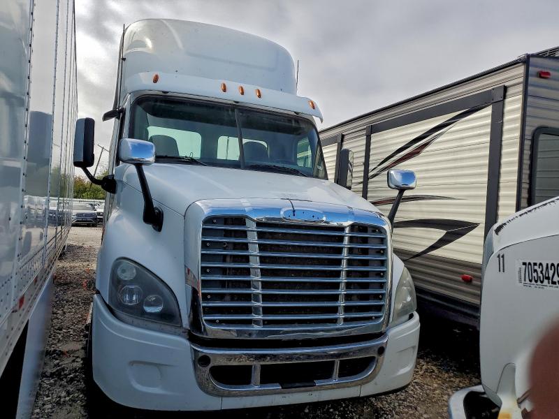 2016 FREIGHTLINER CASCADIA 1 #3317761067