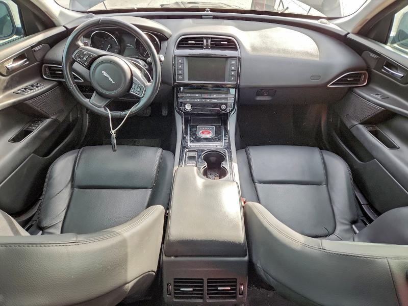 2017 JAGUAR XE PREMIUM #3305450094