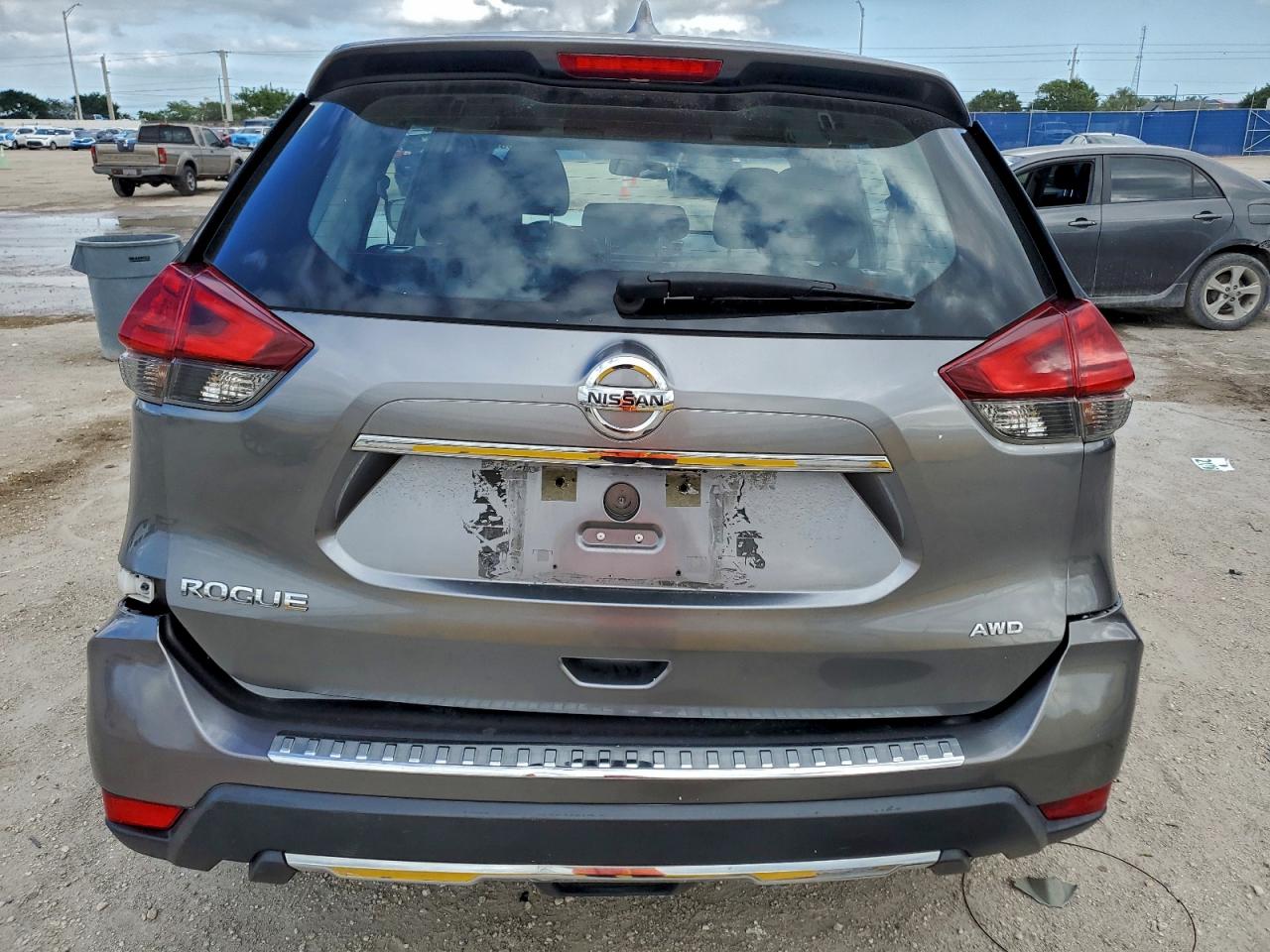 NISSAN ROGUE S