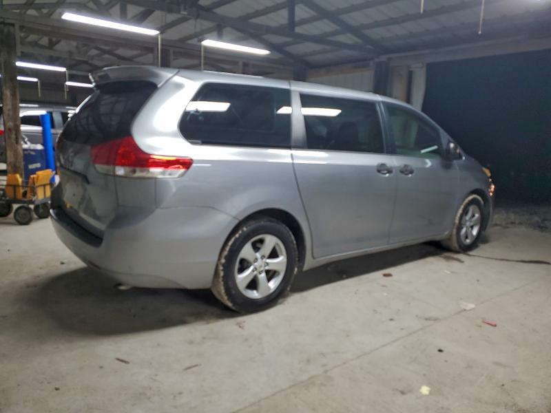 2013 TOYOTA SIENNA #3310386957