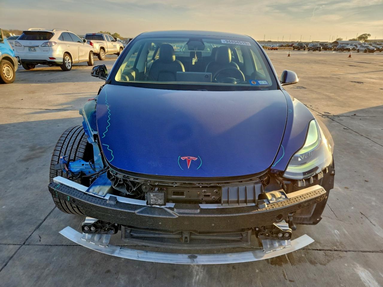 TESLA MODEL 3