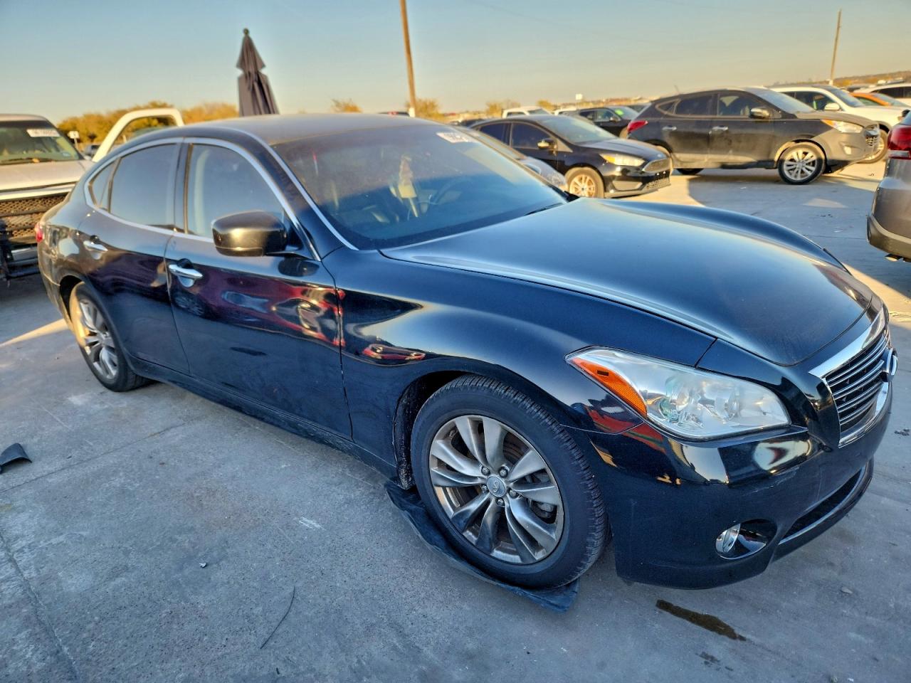 INFINITI M37