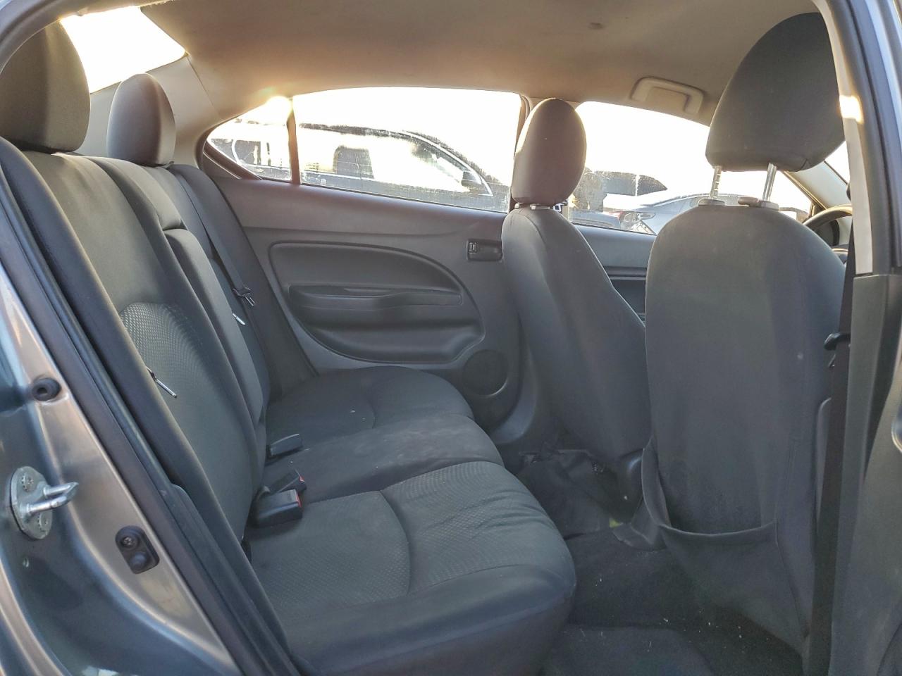 MITSUBISHI MIRAGE G4 ES