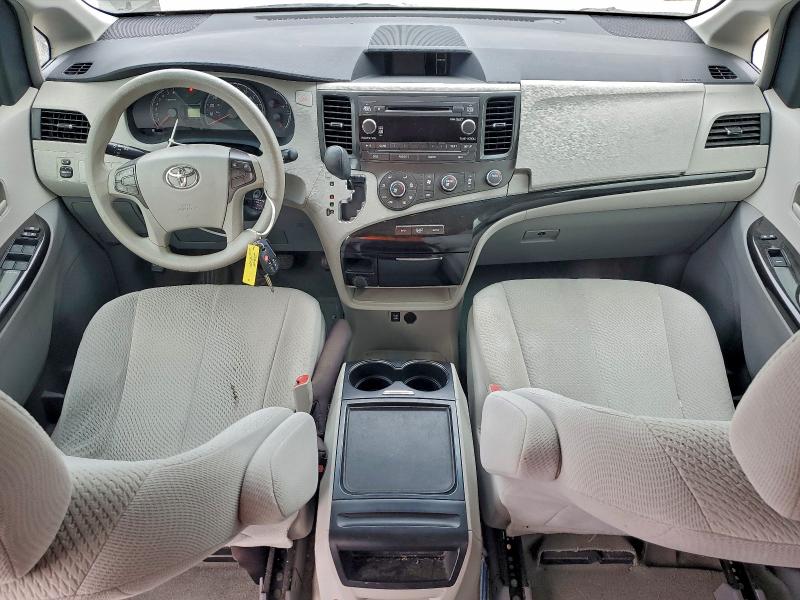 2012 TOYOTA SIENNA LE #3316981078