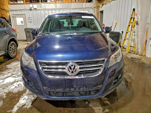 2011 VOLKSWAGEN TIGUAN S #3311528264
