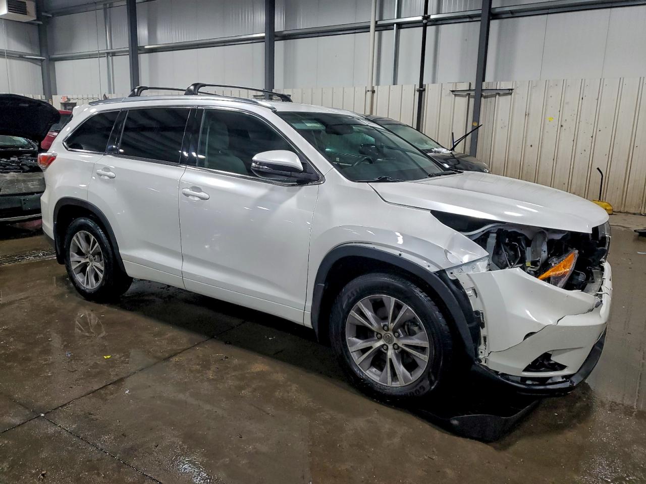 TOYOTA HIGHLANDER XLE