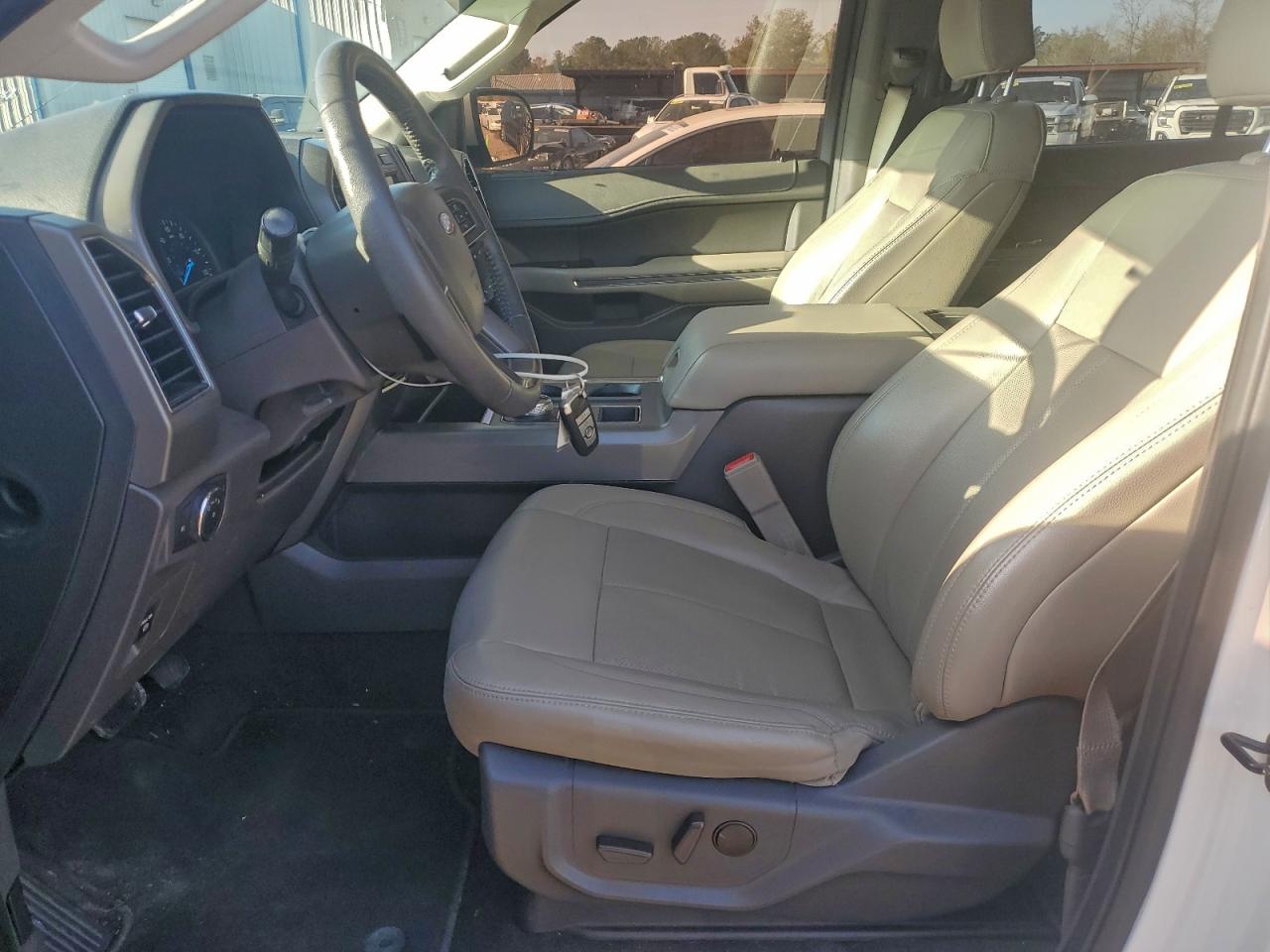 FORD EXPEDITION MAX XLT