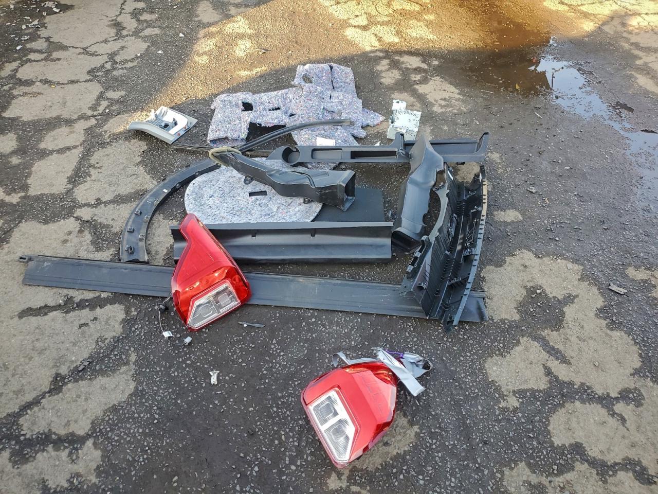 Lot #3318870921 2020 FORD EXPLORER X