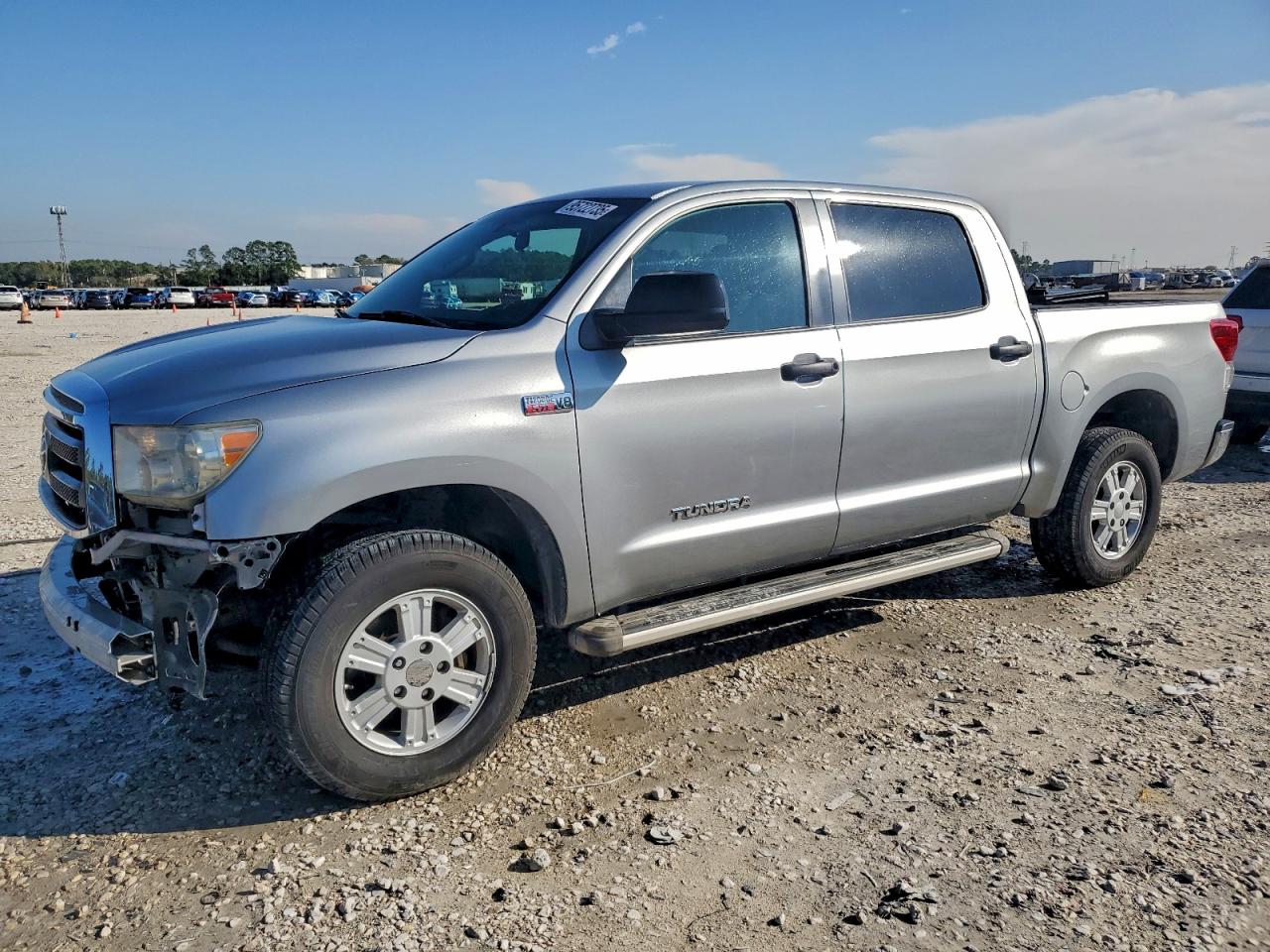 TOYOTA TUNDRA CREWMAX SR5