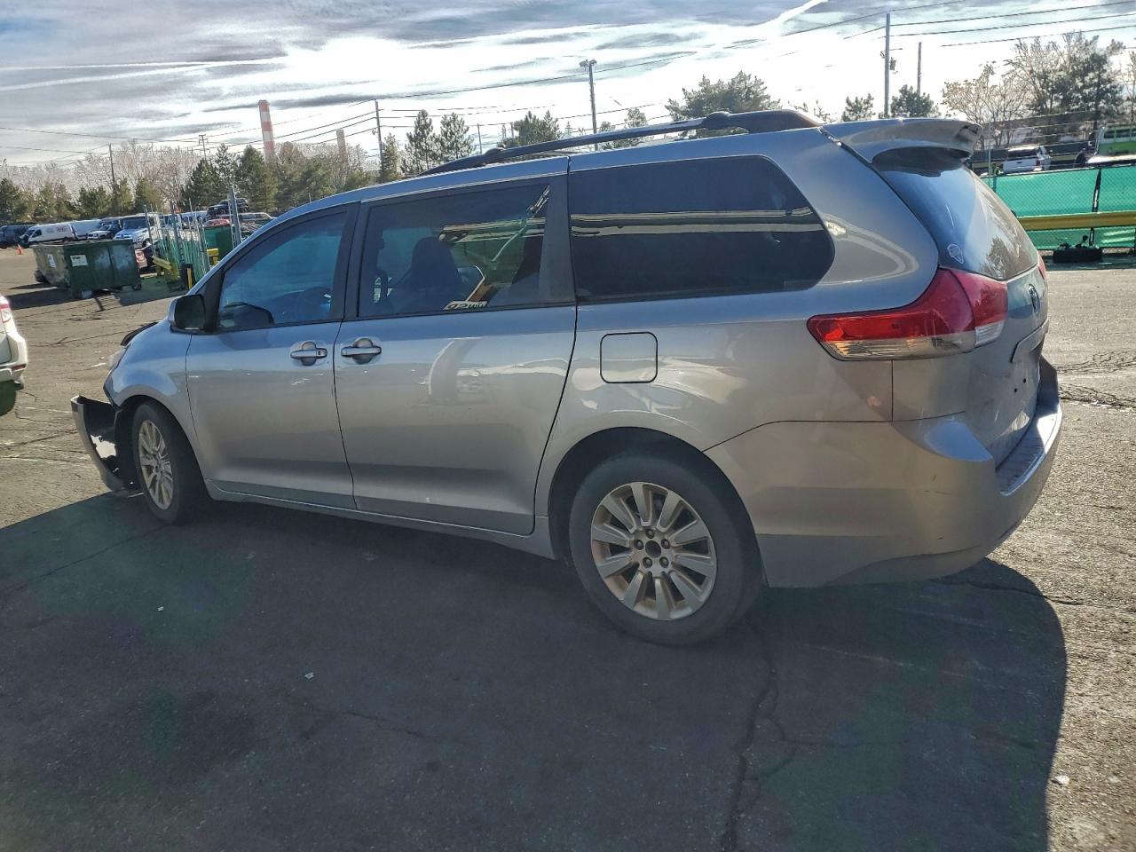 TOYOTA SIENNA XLE