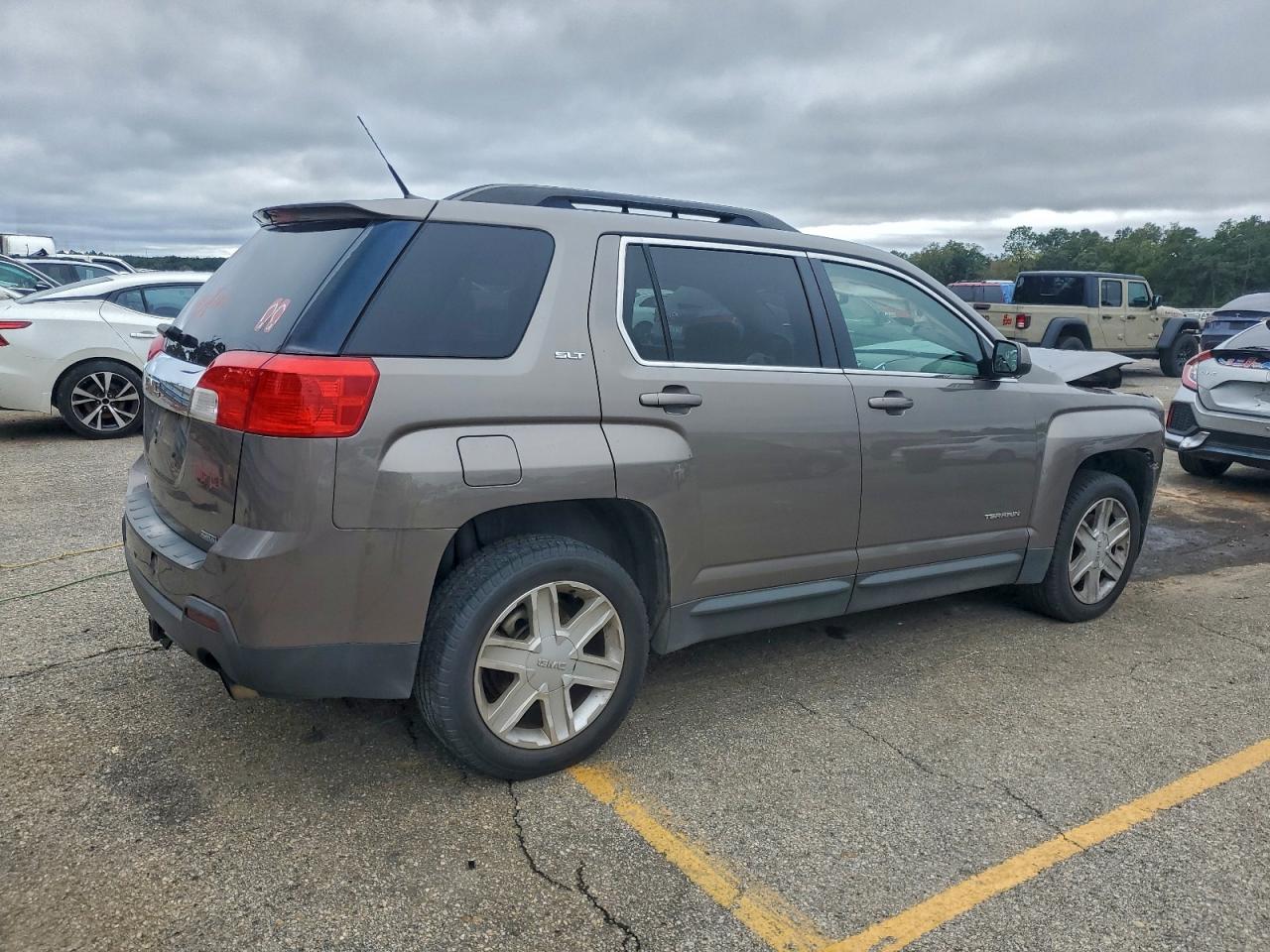 GMC TERRAIN SLT