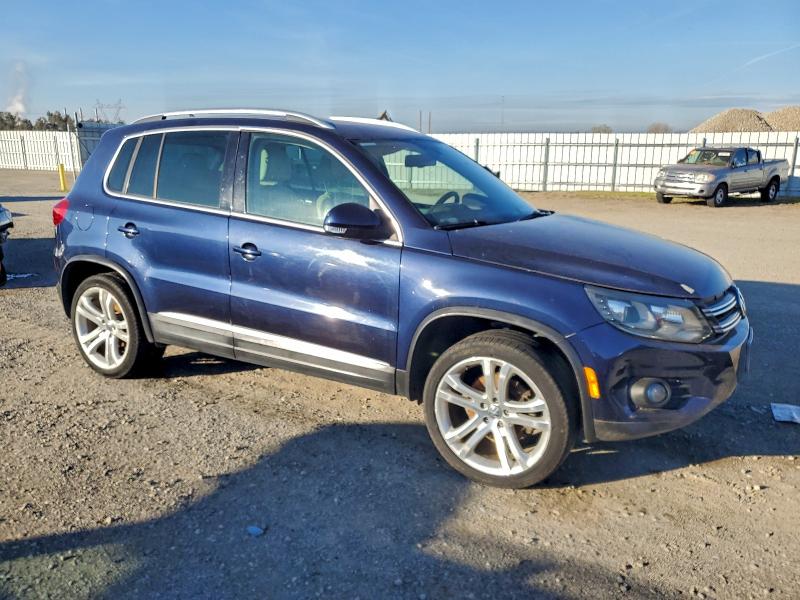2012 VOLKSWAGEN TIGUAN S #3302759355