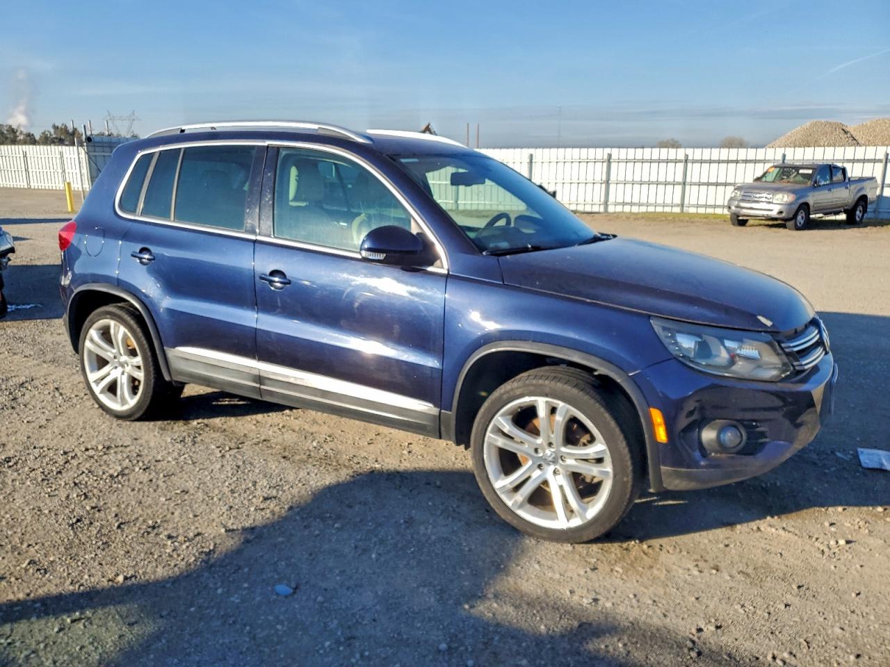 VOLKSWAGEN TIGUAN S