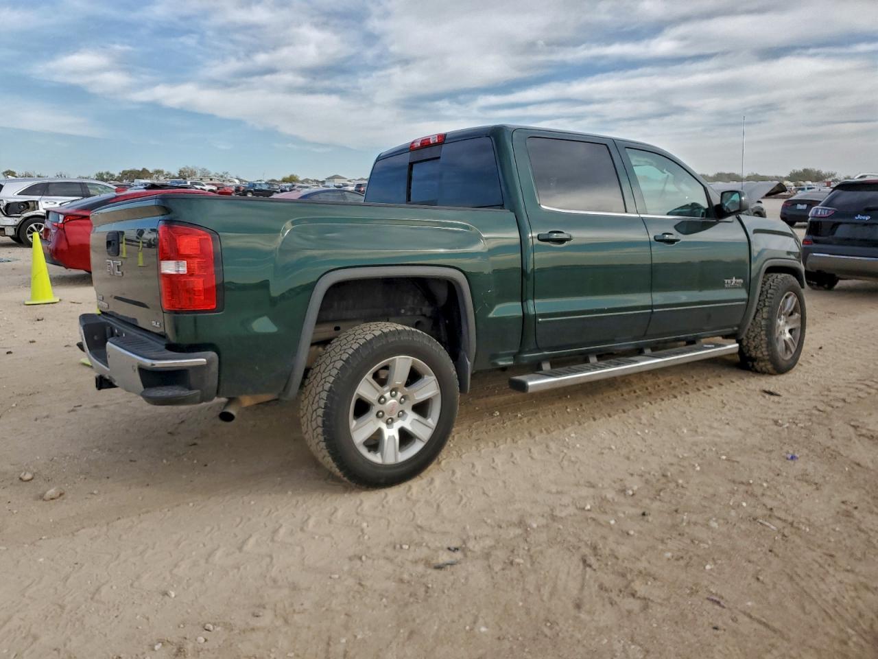 Lot #3310361958 2015 GMC SIERRA C15