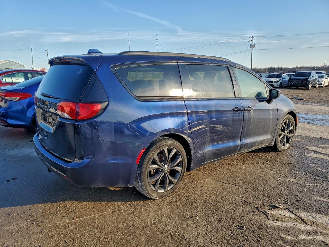 CHRYSLER PACIFICA TOURING PLUS