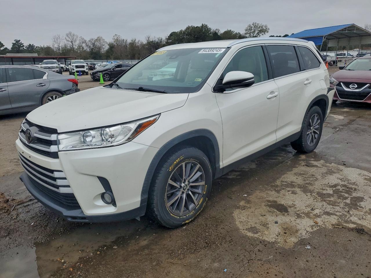 TOYOTA HIGHLANDER SE