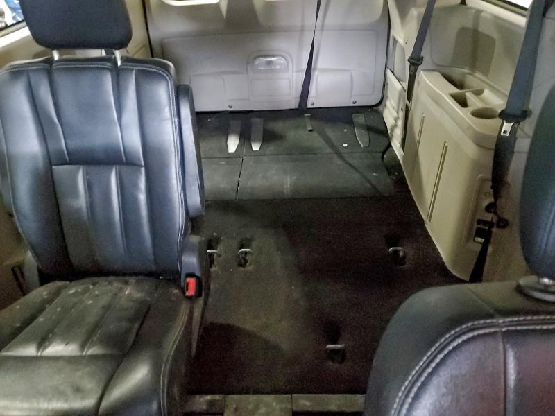 2015 CHRYSLER TOWN & COU #3304632950