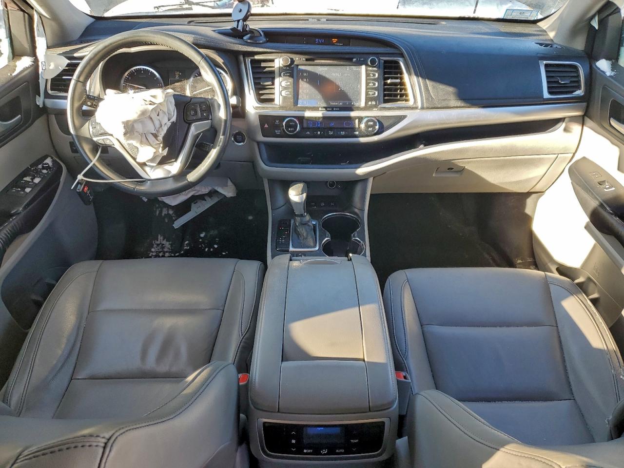 TOYOTA HIGHLANDER XLE