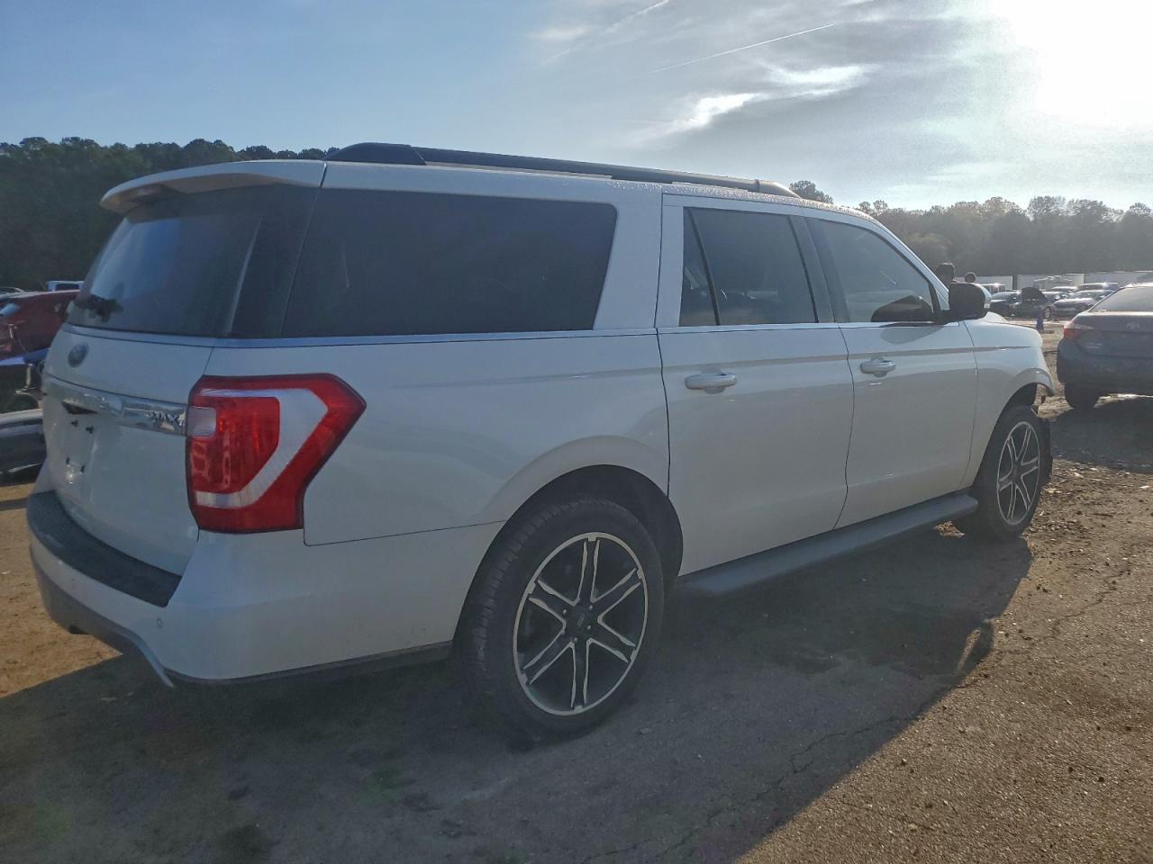 FORD EXPEDITION MAX XLT