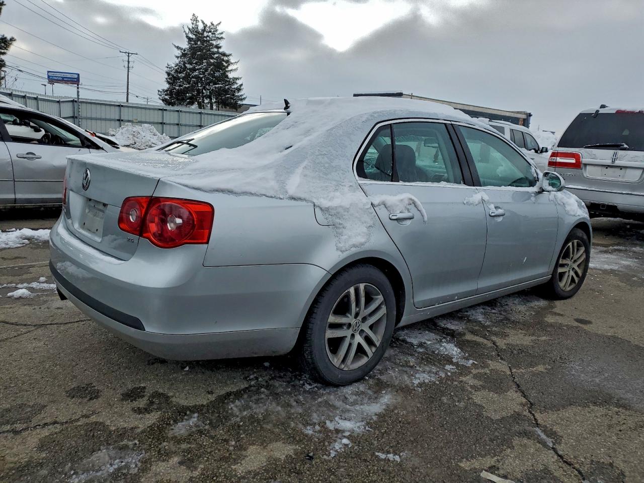Lot #3312521636 2005 VOLKSWAGEN NEW JETTA