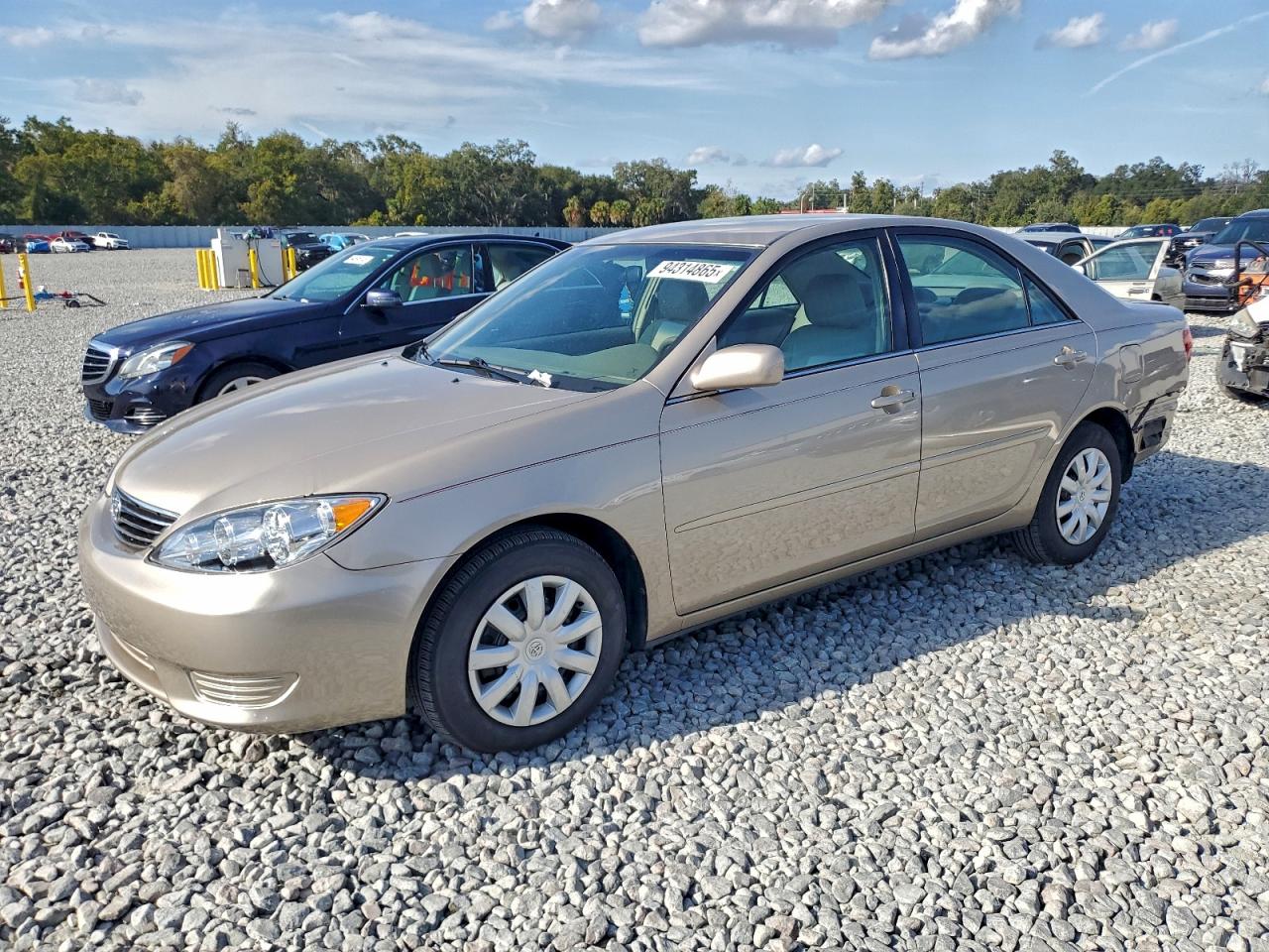 Lot #3302879957 2005 TOYOTA CAMRY LE
