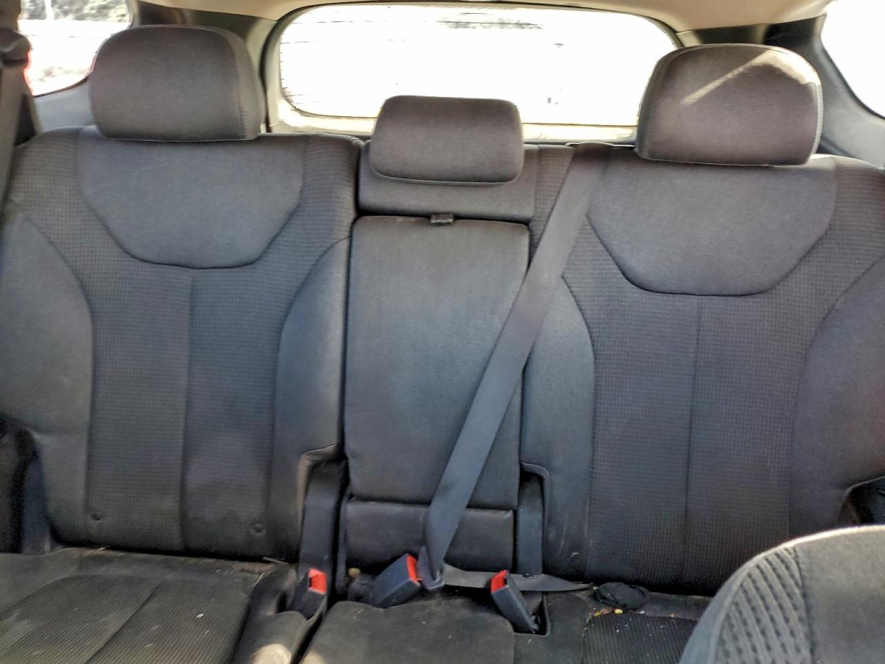 Lot #3311460245 2019 HYUNDAI SANTA FE S