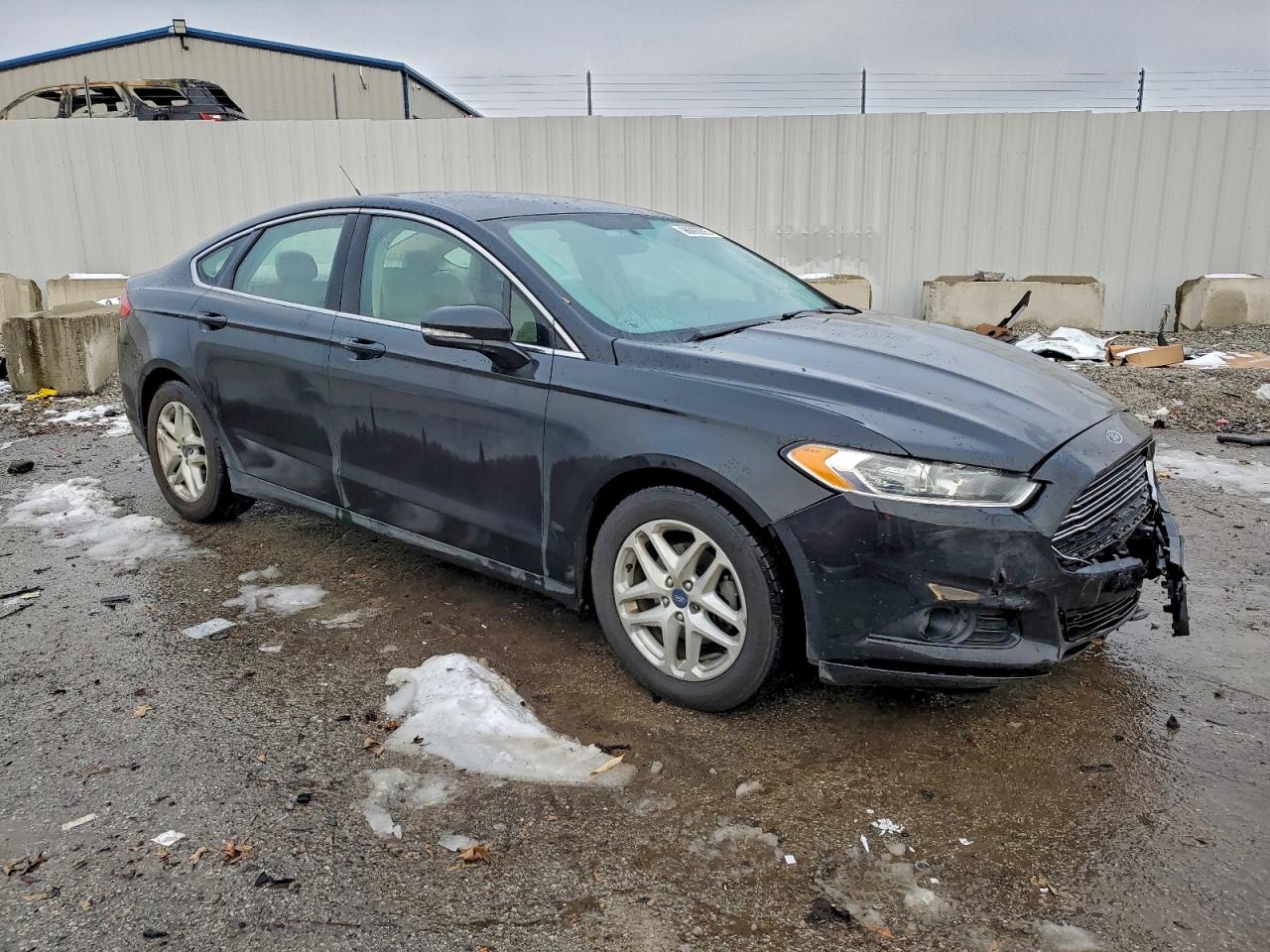 FORD FUSION SE