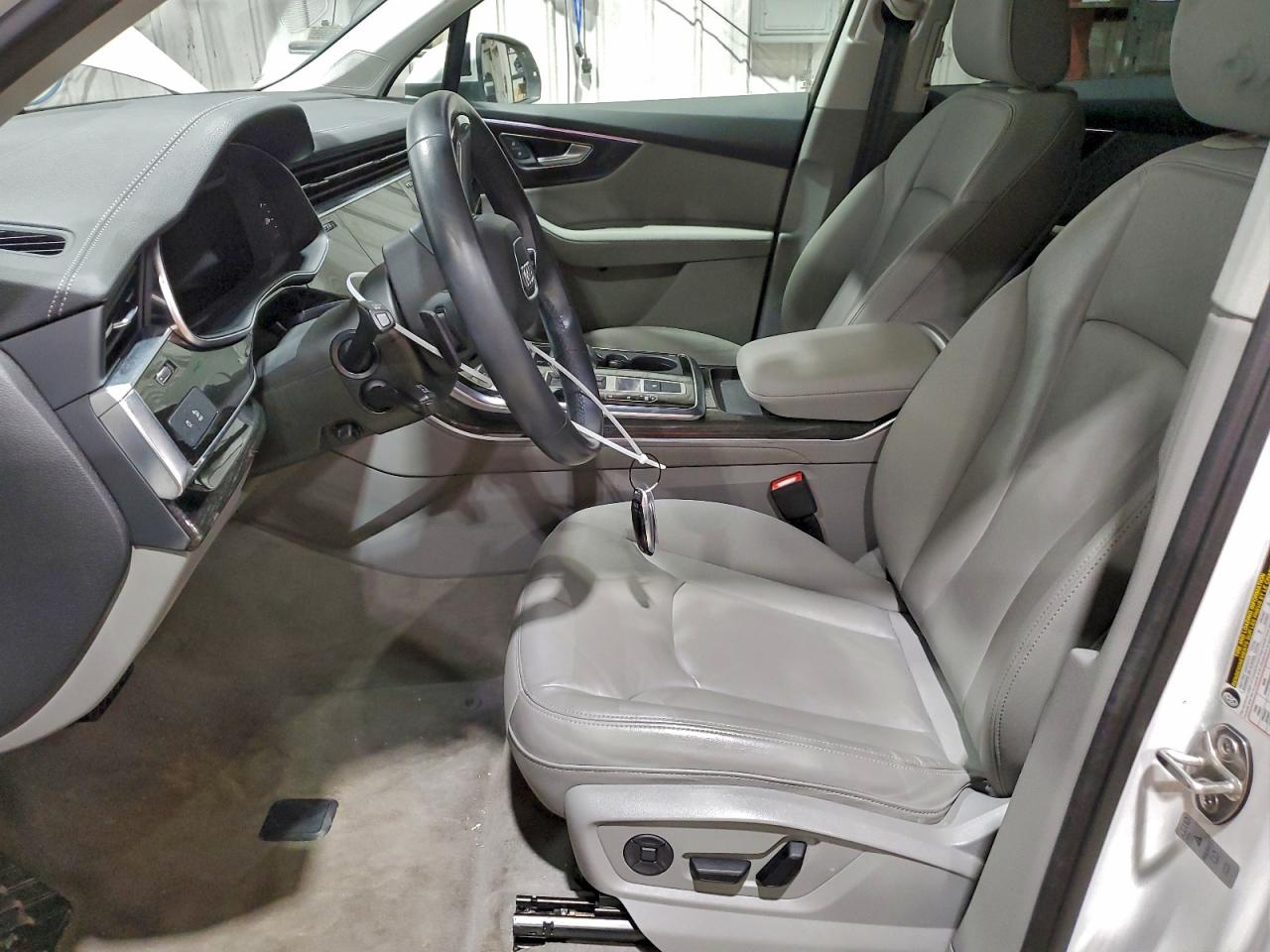 AUDI Q7 PREMIUM PLUS