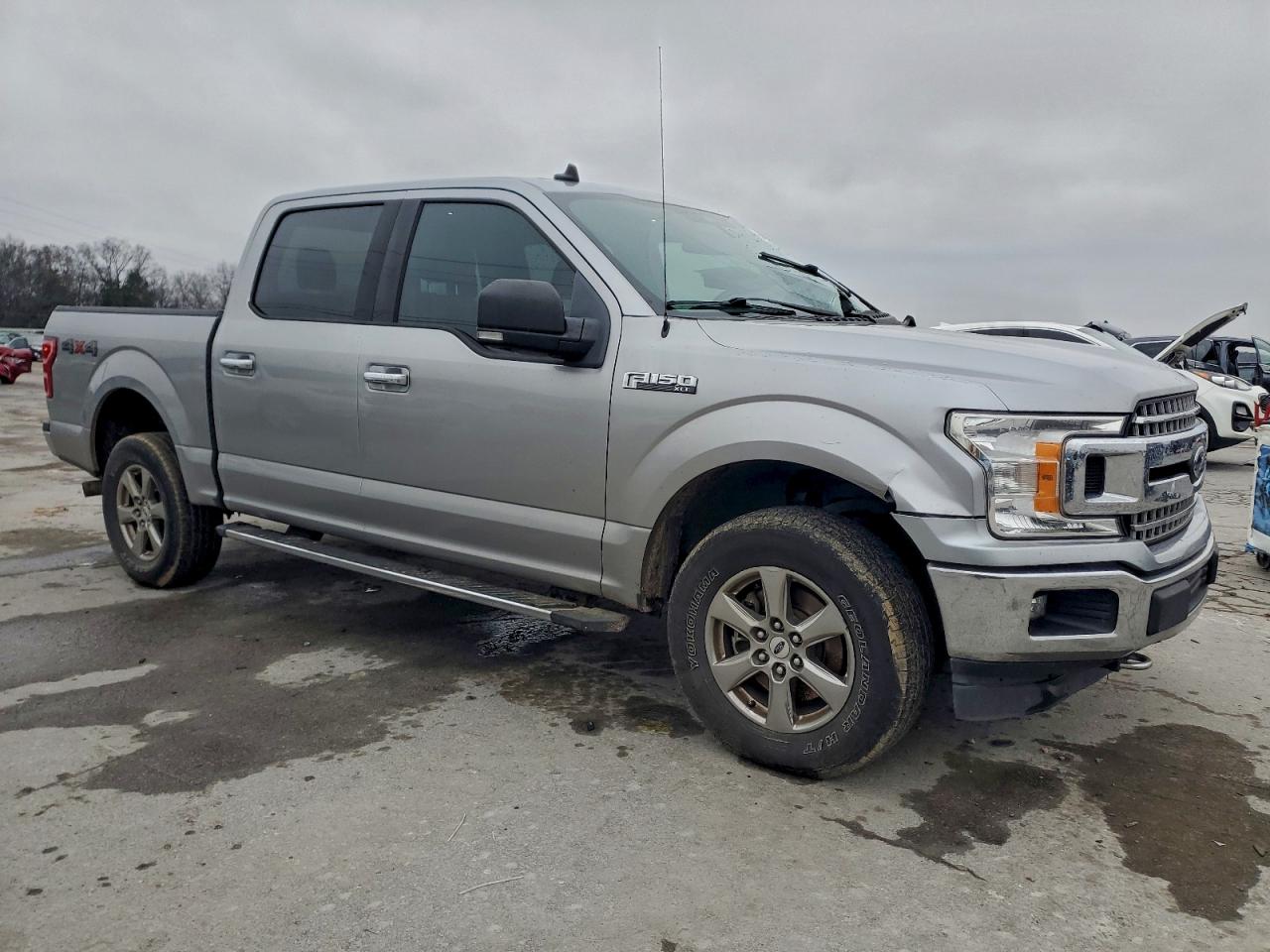 FORD F-150 SUPERCREW