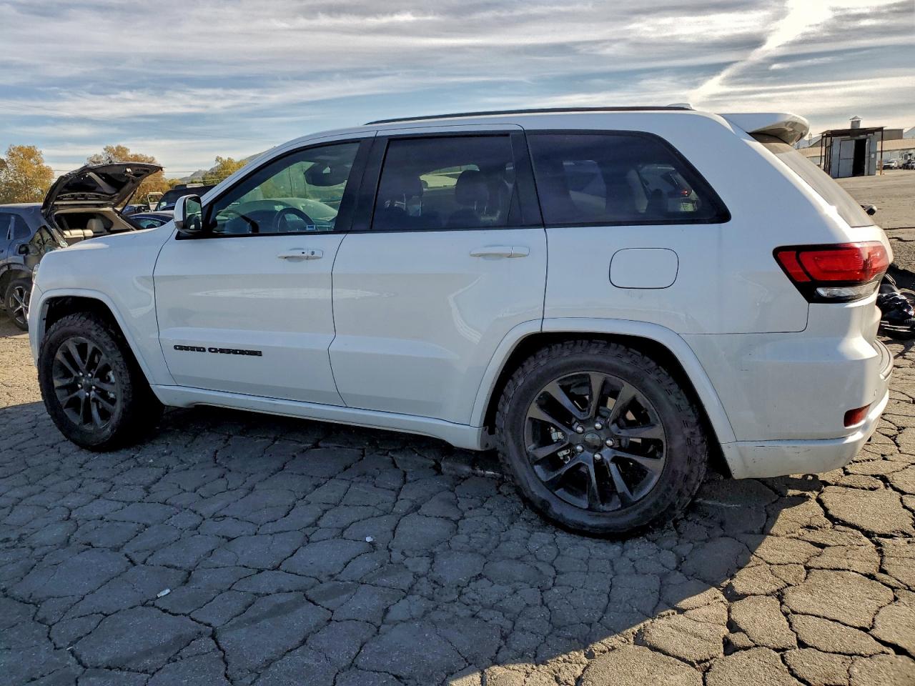 JEEP GRAND CHEROKEE LAREDO