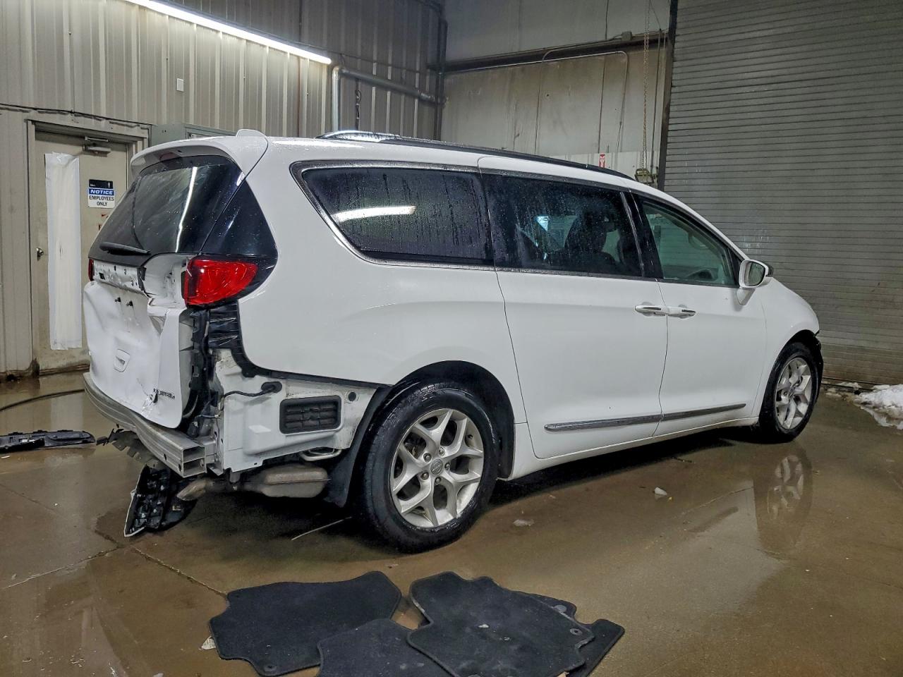 CHRYSLER PACIFICA LIMITED