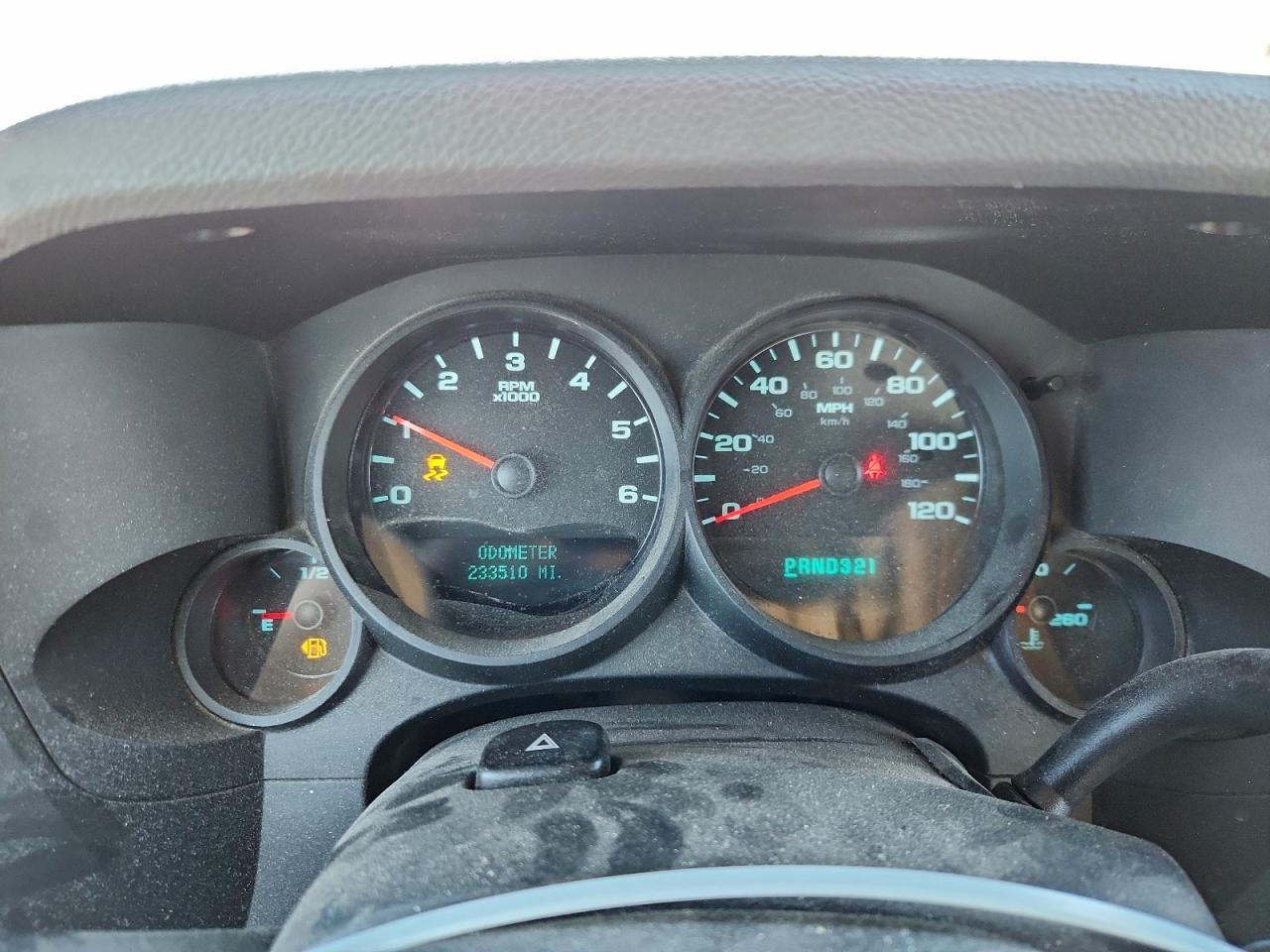 CHEVROLET SILVERADO C1500 LS