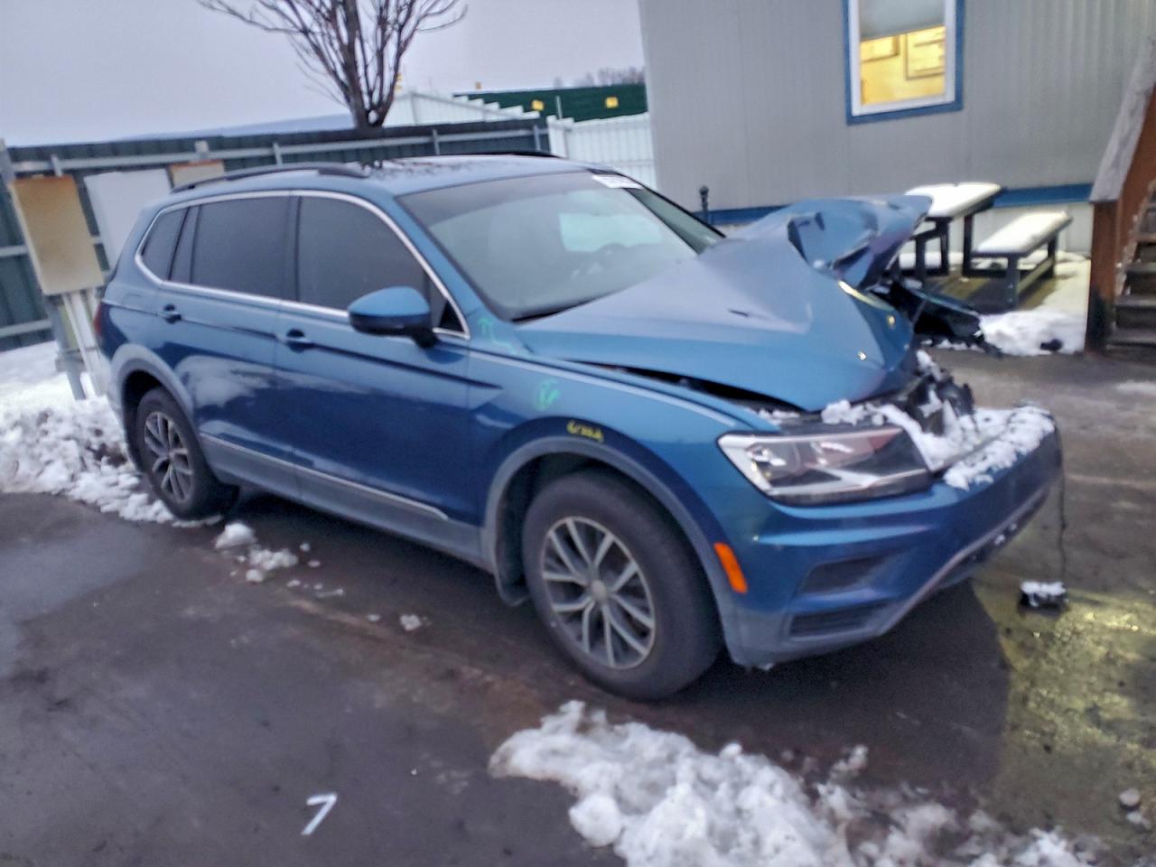 VOLKSWAGEN TIGUAN SE