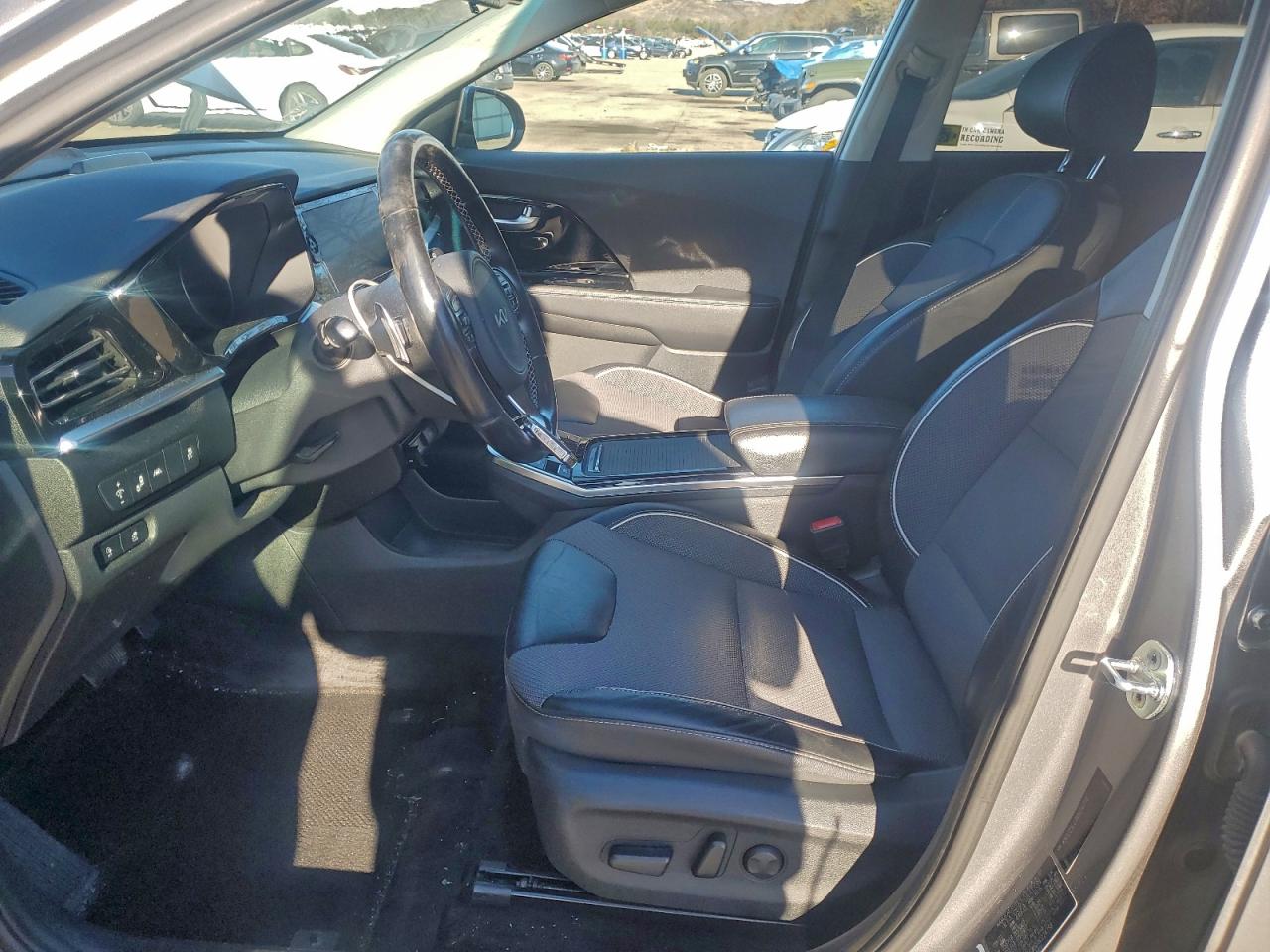 Lot #3315888155 2022 KIA NIRO S