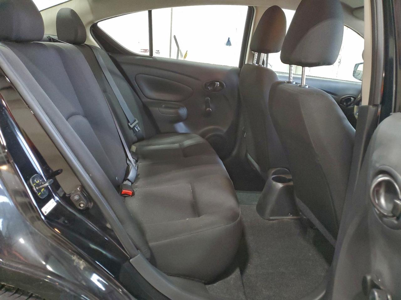 Lot #3317760110 2019 NISSAN VERSA S