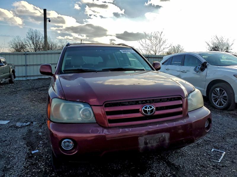 2004 TOYOTA HIGHLANDER #3305355318