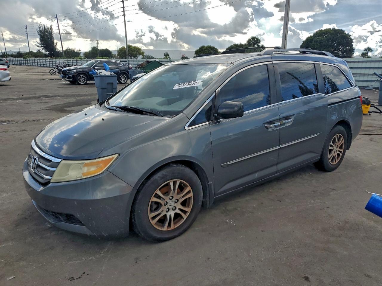 Lot #3310381965 2013 HONDA ODYSSEY EX